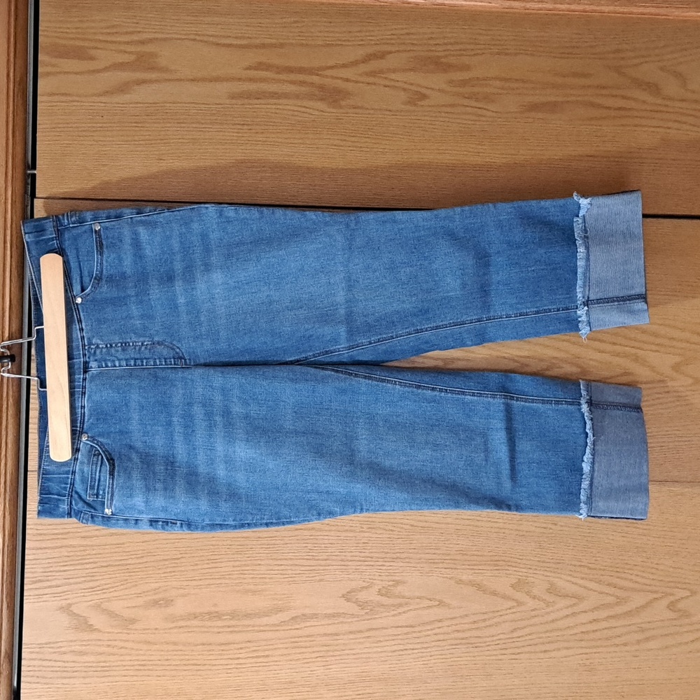 Isaac Mizrahi Blue Ankle Jeans